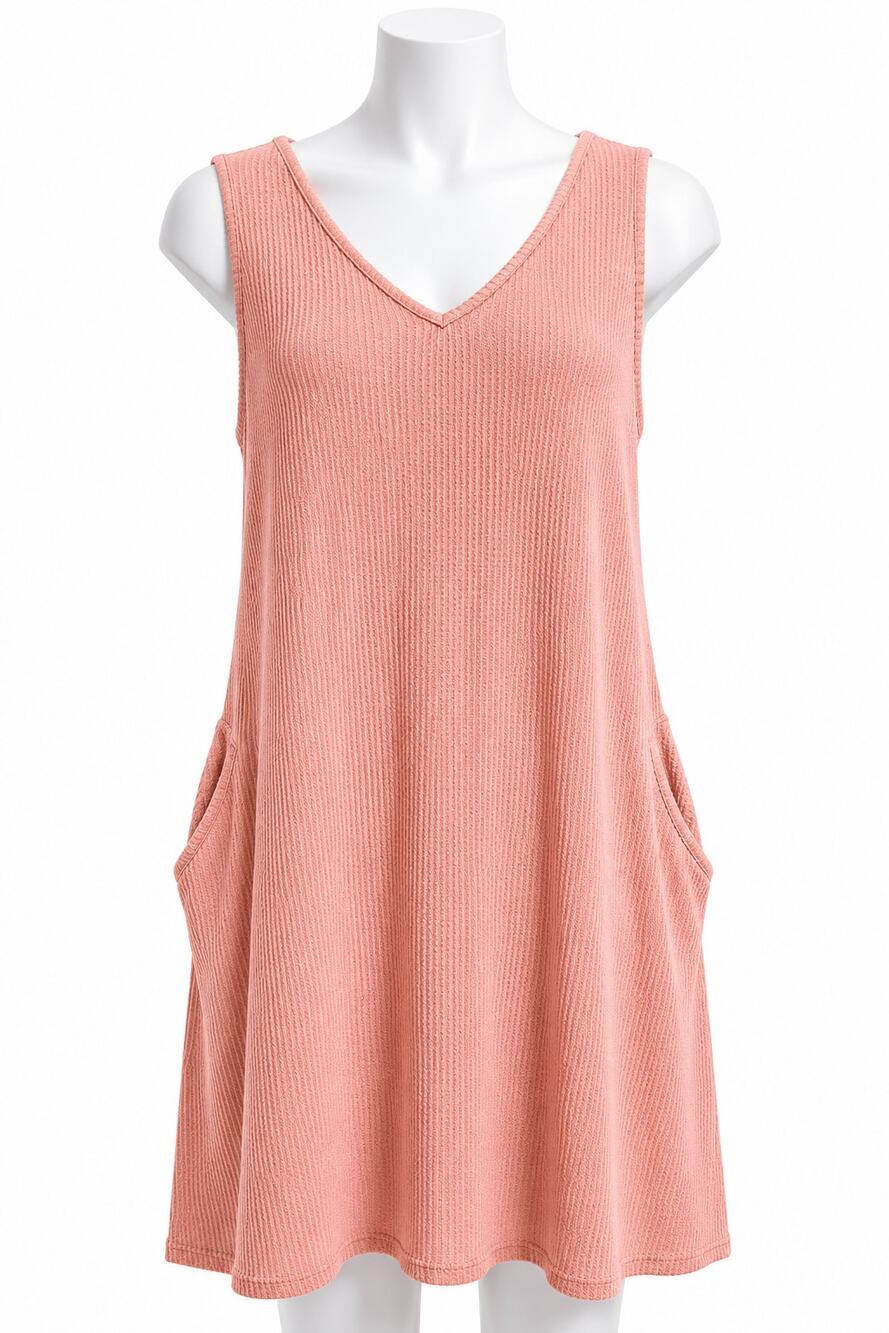 Women's Plus Size Heimish 1X Blush Pink Sleeveless V-Neck Textured Pocket Dress